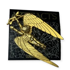 Huge Artifacts‎ New NWT Gold Tone Flying Cupid Angel Brooch With Bow